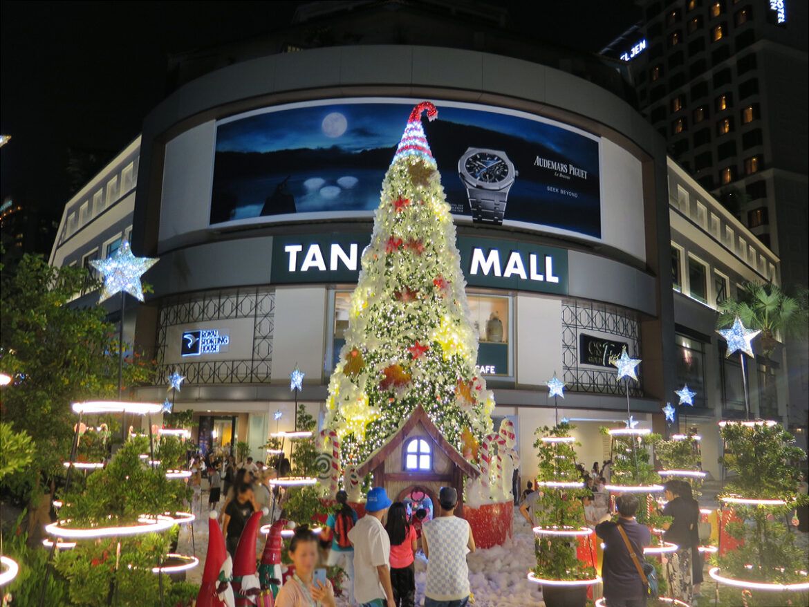 クリスマスツリー　シンガポール　クリスマス　夜景　デコレーション　観光名所　旅行　タングリンモール