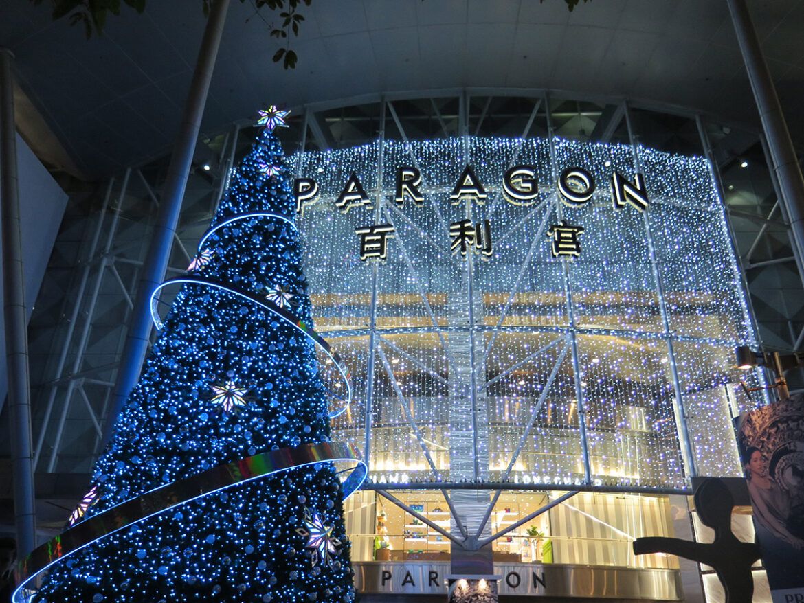 クリスマスツリー　シンガポール　クリスマス　夜景　デコレーション　観光名所　旅行　Paragon　オーチャード