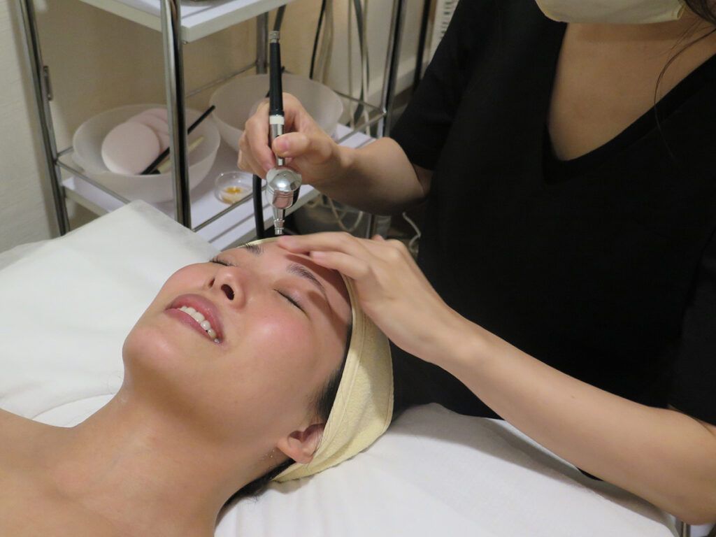 Sona Facial Singapore, ソナ　シンガポール　フェイシャル　リフトアップ　