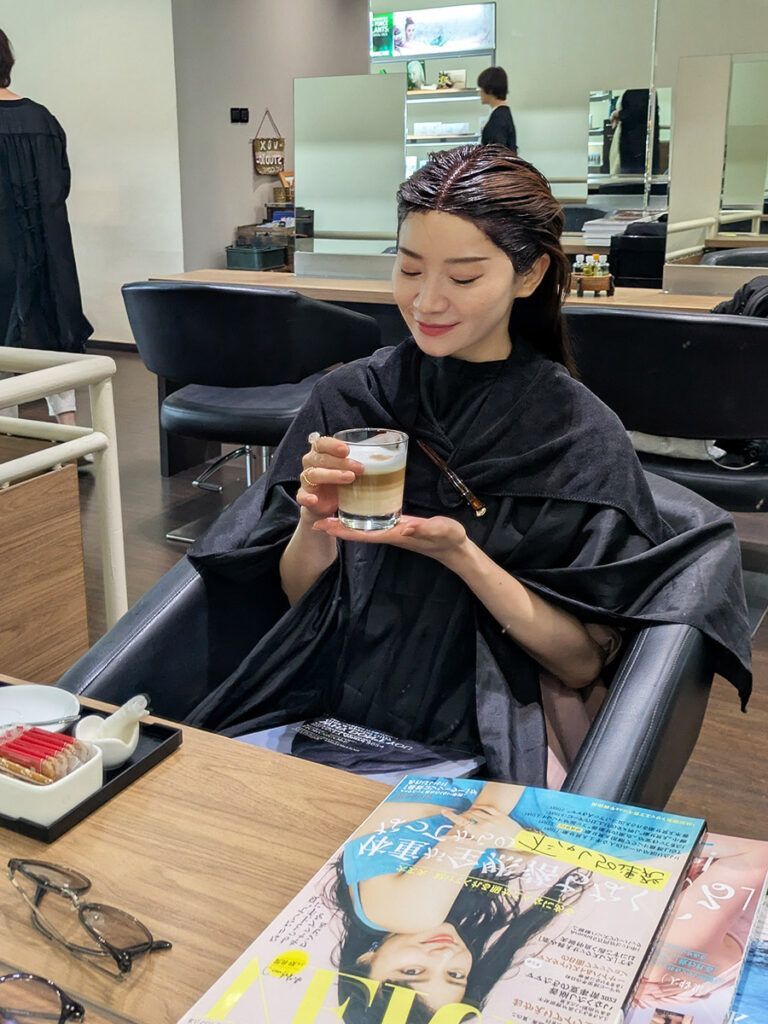Vox Studio Aveda ヘアサロン　シンガポール